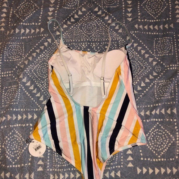 The Hidden Way Sara stripe full piece - Picture 5 of 7